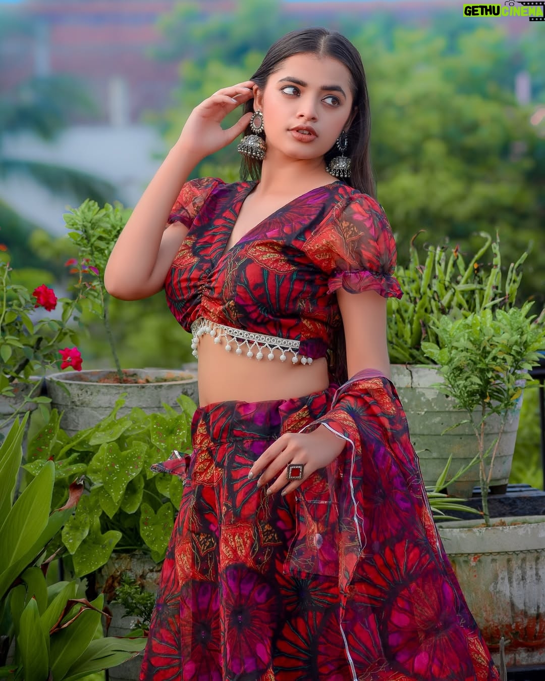 Dipika Rana - 39.6K Likes - ❤️ Beautiful Lehenga From :- @the_style_hub14 

📷Photo edit, by :- @work_by_vortex 

#newpost #feed #dipikarana
