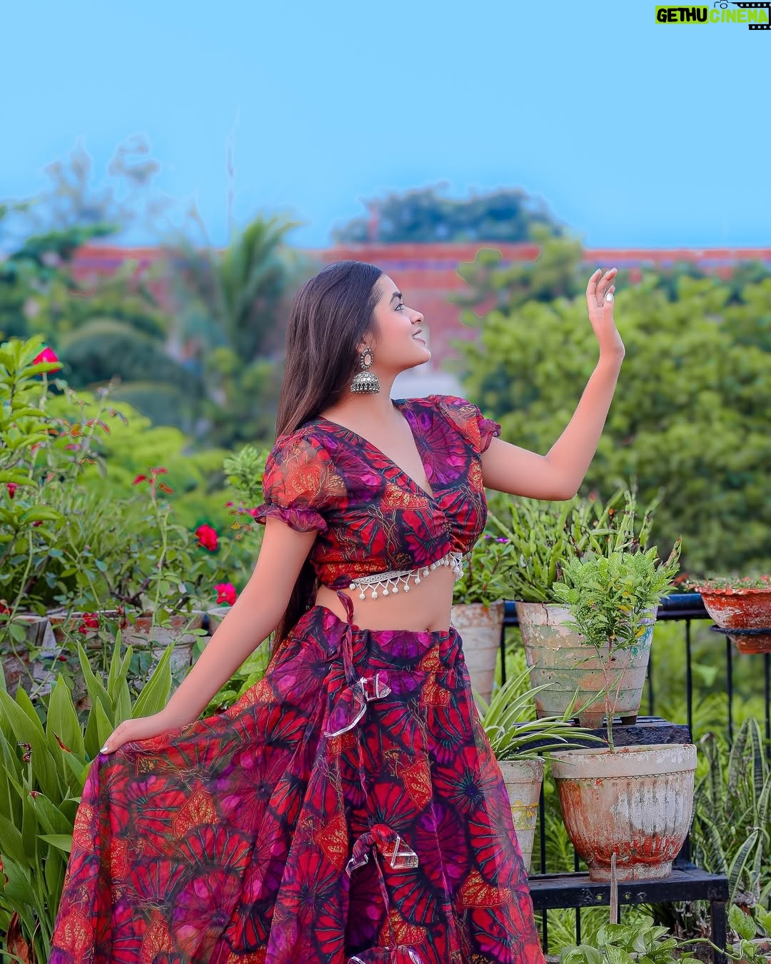 Dipika Rana - 39.6K Likes - ❤️ Beautiful Lehenga From :- @the_style_hub14 

📷Photo edit, by :- @work_by_vortex 

#newpost #feed #dipikarana