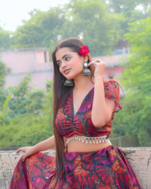 Dipika Rana Instagram - ❤️ Beautiful Lehenga From :- @the_style_hub14
📷Photo edit, by :- @work_by_vortex
#newpost #feed #dipikarana