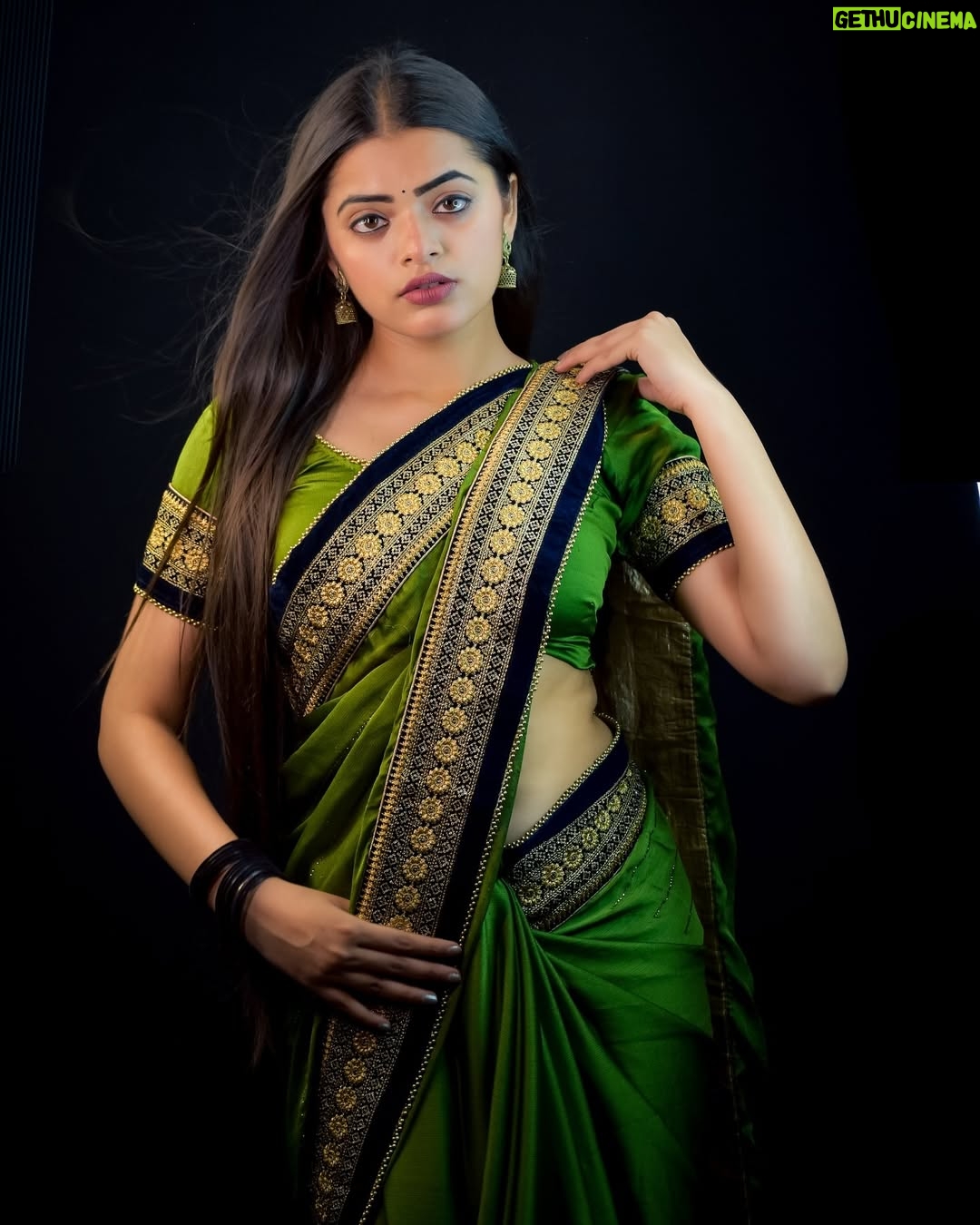 Dipika Rana - 50.9K Likes - Angaaron ka amber sa lagta h mera saami 💚🙈 

Editor :- @u_c_edits 

#newpost #instagram #feed #pic #saree #fashion #dipikarana #dipikalians
