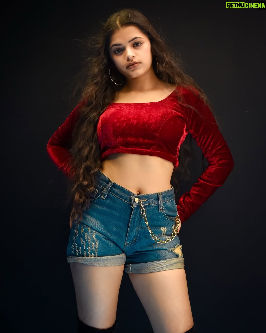 Dipika Rana - 81.5K Likes - Kissik 🔥

📸Edit by :- @u_c_edits 

#pushpa2 #newpost #dipikarana