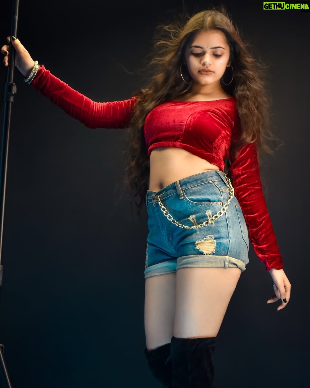 Dipika Rana - 81.5K Likes - Kissik 🔥

📸Edit by :- @u_c_edits 

#pushpa2 #newpost #dipikarana