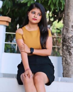 Disha Seth Most Liked Photos and Posts