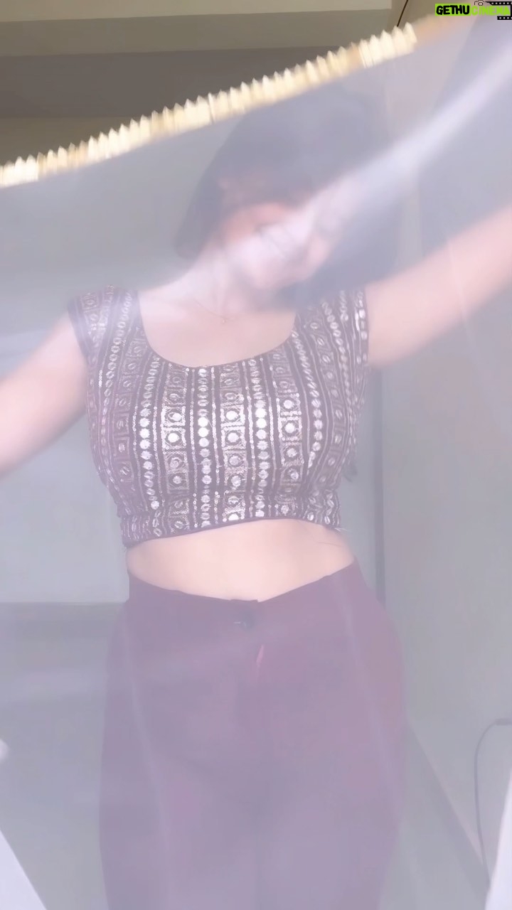 Disha Seth - 102.8K Likes - Hanjii!!✨ Happy❤️ Diwali ✨🎆🫶🏻
