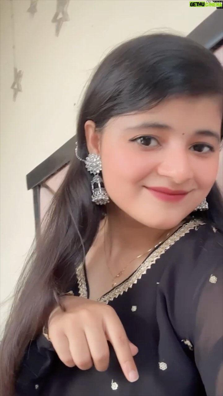 Disha Seth - 122.7K Likes - That’s all about a girl 💁🏻‍♀️😌