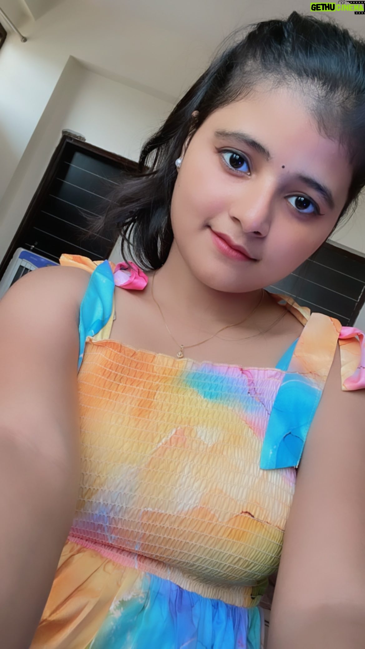 Disha Seth - 304.6K Likes - Sach m😭
