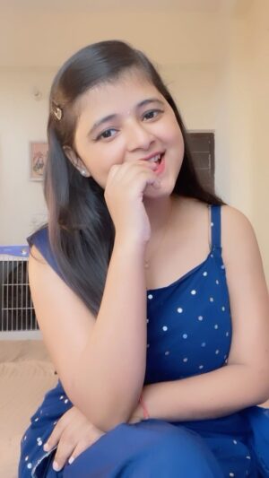 Disha Seth Instagram - Tag your friends 😂jo shadi k liye mare ja rhe 🤭🤭