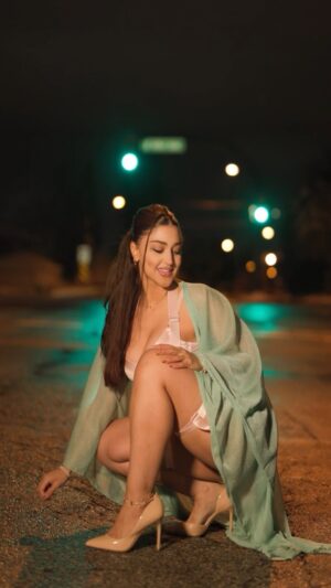 Diva Flawless Instagram - “Love me till you feel my body’s warm” 🥺🧎🏽‍♀️💔