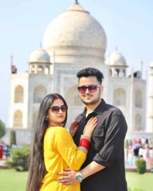 Divya Chanana Instagram - In Spirituality We Find Love ❤️💥 राधा राधा... ❤️
@divya_chanana
.
.
.
.
.
.
.
.
.
.
.
.
.
.
#marraige #marragevibes❣️ #wedding #radheradhe❤️ #radhekrishna #love #tajmahal #mathura #vrindavan #dishav #divya #hrishav #newlywed
