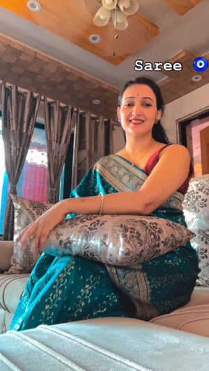 Divyaa Chauhan Instagram -