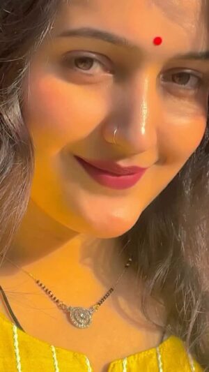 Divyaa Chauhan Instagram - #oldsongs ❤️