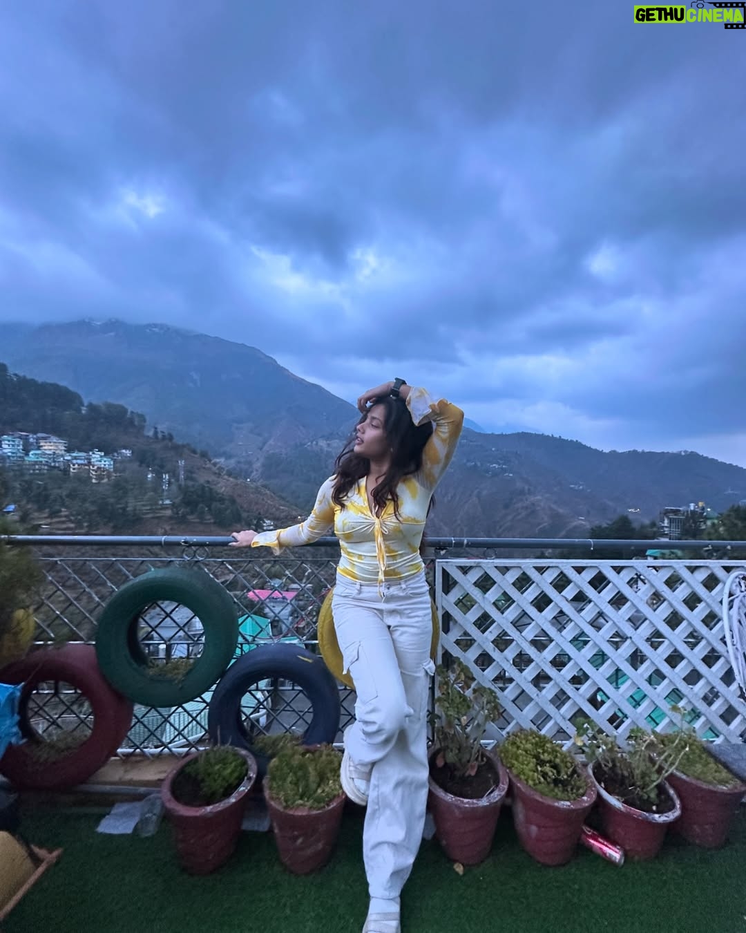 Divyanshi Jaiswal - 2.3K Likes - POV: You take a solo trip and realize you're actually fun to hang out with🪷🙂‍↕️