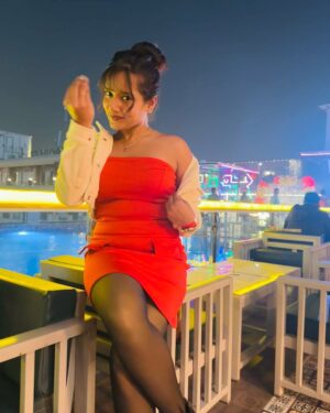 Divyanshi Jaiswal Instagram - The last video is me walking into his life with a new problem🤪