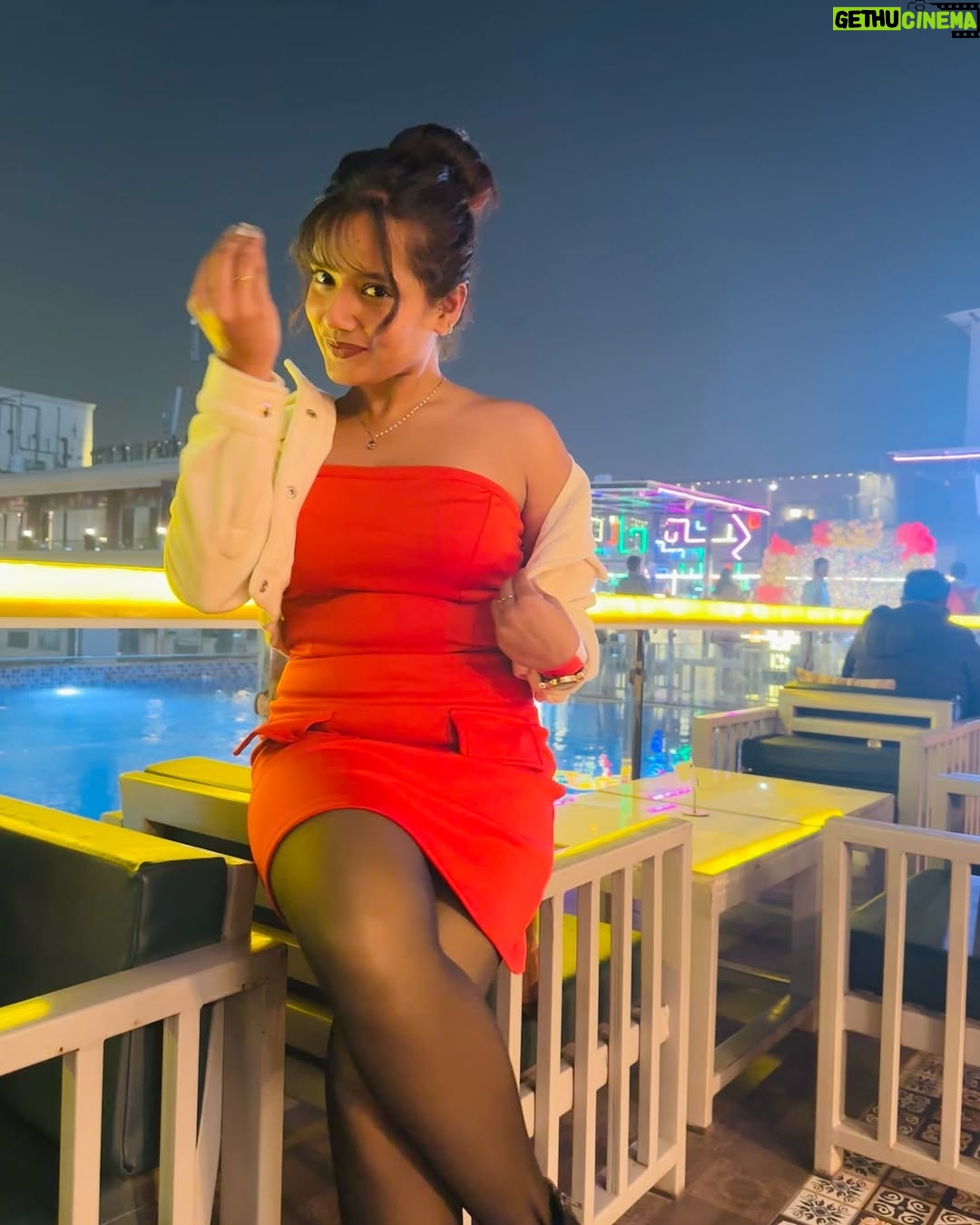 Divyanshi Jaiswal - 2.3K Likes - The last video is me walking into his life with a new problem🤪