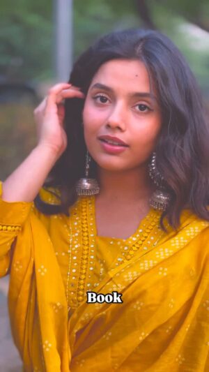 Divyanshi Jaiswal Instagram - Book characters are always prettier, don't you think? 
.

.
.
.
.
.
.
[ books v/s reality, pretty characters, attention to details ]