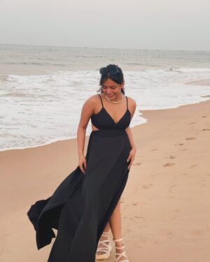 Divyanshi Jaiswal Instagram - Morning Magic, Beach Edition ✨