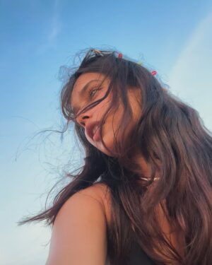 Divyanshi Jaiswal Instagram - Morning Magic, Beach Edition ✨