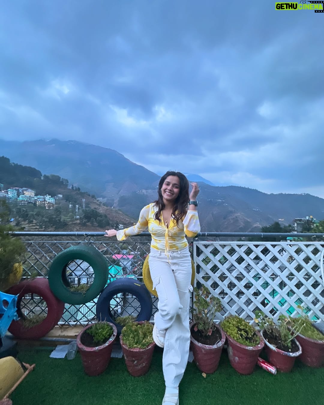 Divyanshi Jaiswal - 2.3K Likes - POV: You take a solo trip and realize you're actually fun to hang out with🪷🙂‍↕️