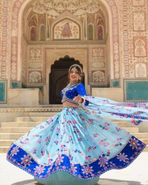 Dixita Patel Instagram - Bloom with grace š§æāØ
.
.
.
#jaipur #amerfort #amer #jaipurcity #jaipurpinkcity #chaniyacholi #fashion #trending #viral #style #fashion #gujju #desi #ootd #explore