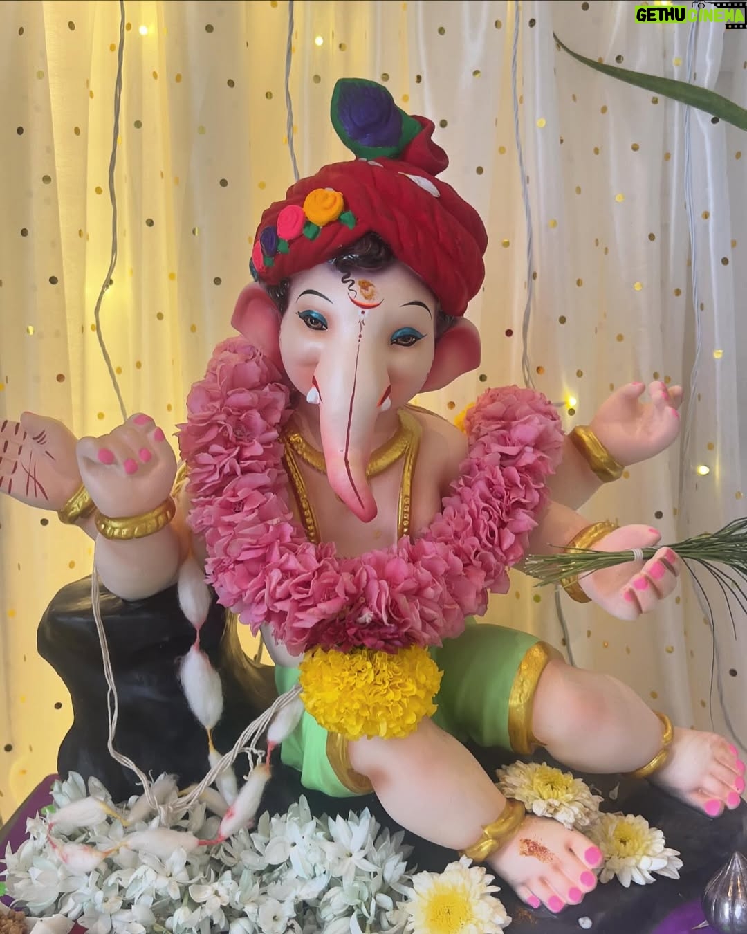 Doll Daundkar - 52K Likes - || गजानना गजानना पार्वतीनंदन गजानना विघ्न विनाशक एकदंताय गौरीपुत्रा गजानना || 🌺✨
