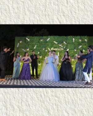 Doll Daundkar Instagram - Sangeet Night To Remember 🎶
“Lights, camera, dance! 💃✨ Our sangeet wasn’t just a celebration, it was a full-blown Bollywood blockbuster with love, laughter, and nonstop vibes! 🎤🔥
#DoraPyaarKa
Planner @mywedzy
📸 @vb_bagde_mr.photographer