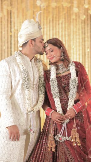 Doll Daundkar Instagram - “Through every twist, turn, and challenge, we held onto each other—and here we are, stronger than ever. 🧿❤️
#DoraPyaarKa
#WeMadeIt #ForeverWithYou
📸 @vb_bagde_mr.photographer