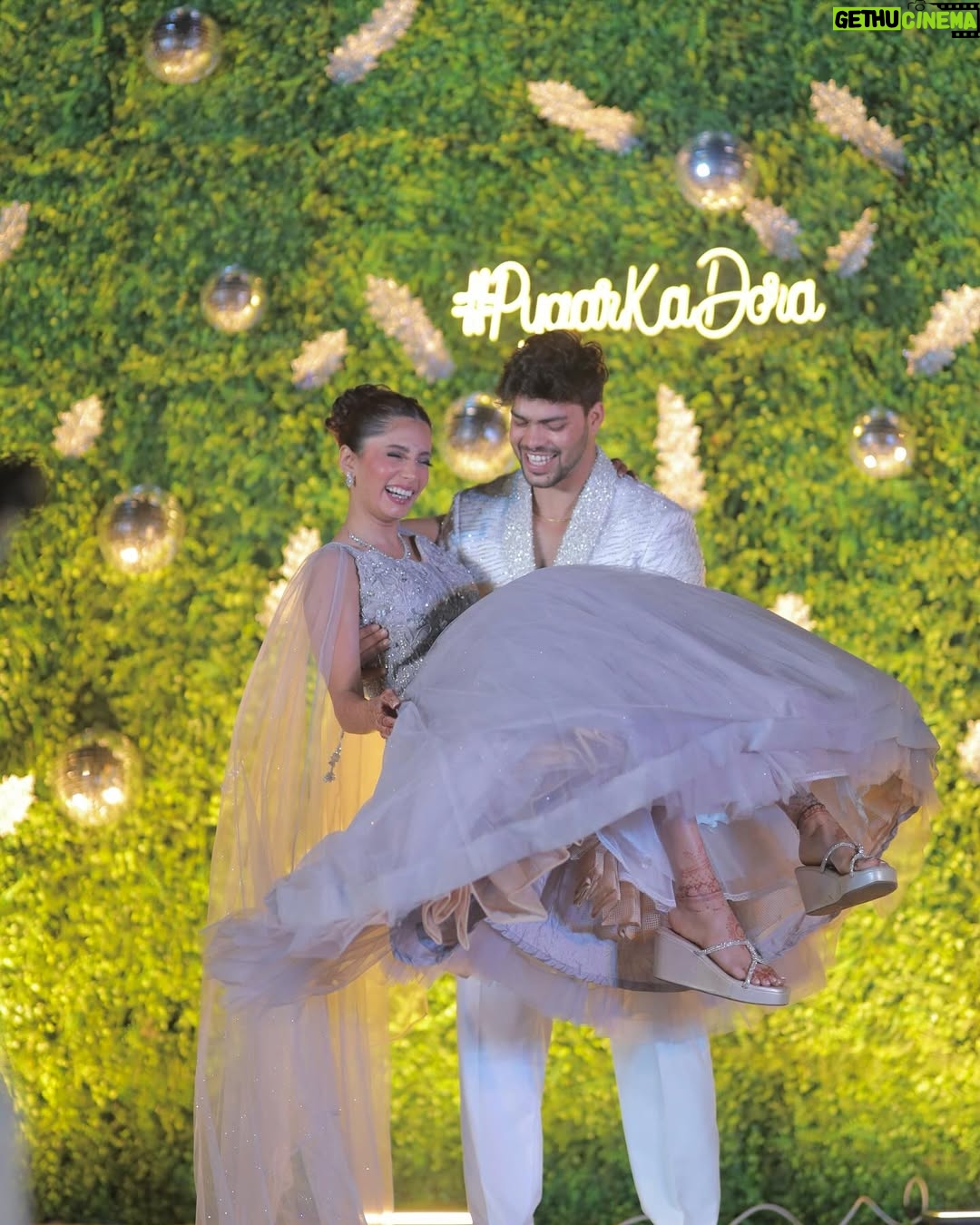 Doll Daundkar - 78.9K Likes - Sangeet Night To Remember 🎶
“Lights, camera, dance! 💃✨ Our sangeet wasn’t just a celebration, it was a full-blown Bollywood blockbuster with love, laughter, and nonstop vibes! 🎤🔥 

#DoraPyaarKa

Planner @mywedzy 
📸 @vb_bagde_mr.photographer