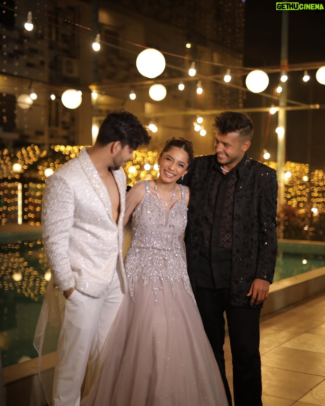 Doll Daundkar - 78.9K Likes - Sangeet Night To Remember 🎶
“Lights, camera, dance! 💃✨ Our sangeet wasn’t just a celebration, it was a full-blown Bollywood blockbuster with love, laughter, and nonstop vibes! 🎤🔥 

#DoraPyaarKa

Planner @mywedzy 
📸 @vb_bagde_mr.photographer