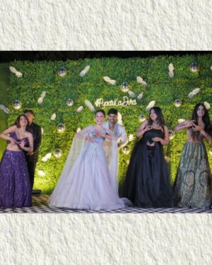 Doll Daundkar Instagram - Sangeet Night To Remember 🎶
“Lights, camera, dance! 💃✨ Our sangeet wasn’t just a celebration, it was a full-blown Bollywood blockbuster with love, laughter, and nonstop vibes! 🎤🔥
#DoraPyaarKa
Planner @mywedzy
📸 @vb_bagde_mr.photographer