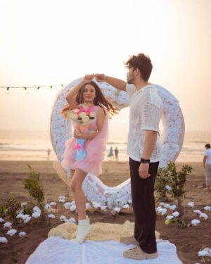 Doll Daundkar Instagram - Forever together ! 💍✨💕
📸 @films_by_pavan