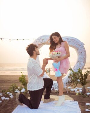 Doll Daundkar Instagram - Forever together ! 💍✨💕
📸 @films_by_pavan