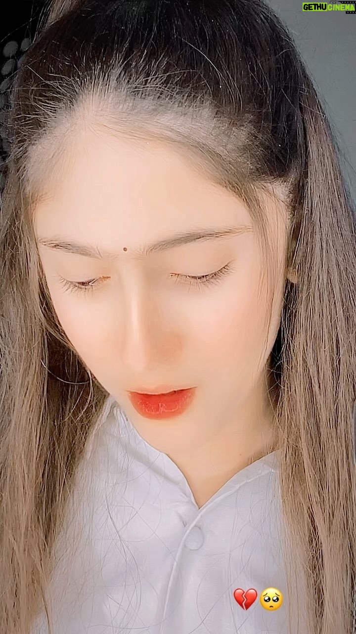 Dollsy Pamnani - 16.7K Likes - 💔🥺#ankhanmeechke