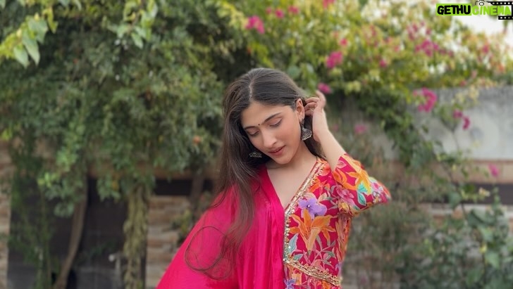 Dollsy Pamnani - 3 Likes - Sawaar loon!🌸🌷😭