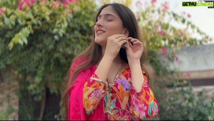 Dollsy Pamnani - 3 Likes - Sawaar loon!🌸🌷😭