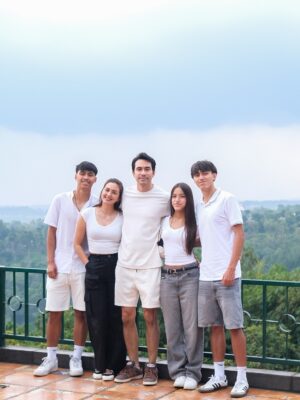 Donna Agnesia Instagram - Soon… ❤️
#thesinathrya #dariusdonna #kiddos #liodiegosabrina #love #family