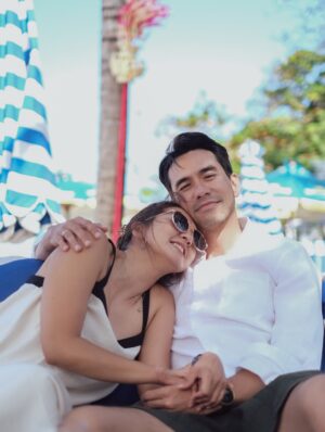 Donna Agnesia Instagram - Kangen banget…
Pengen ketemu, di mimpi dulu juga gak apa2. ❤️
#dariusdonna #couple #love #kangen #justus