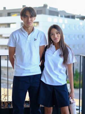 Donna Agnesia Instagram - First day of school 😍
Akhirnya setelah libur 3 bulan kaka @lionel.sinathrya & @sabrinasinathrya mulai tahun ajaran baru di Portugal.
So excited & nervous pasti dirasakan chubby memasuki tahun pertama sekolah abroad, beruntung ada kaka Lio yang akan nemenin 🥰
Semangat melanjutkan grade 9 & 12 kesayangan papa mama 🤗
Break a leg ✊🏼😘
#thesinathrya #lionel #sabrina #school #family