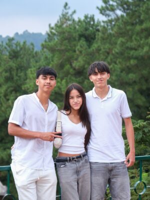 Donna Agnesia Instagram - Family time ❤️
Akhirnya ada waktu buat spend time berlima. We really had a great time. 🤗😍
Ada yang tau kita di mana?
#thesinathrya #dariusdonna #justus #family #love