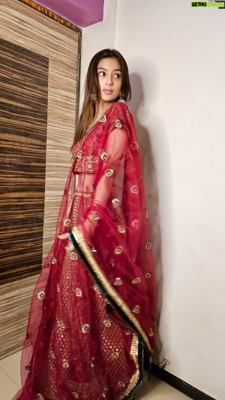 Drashti Bhanushali - 3.8K Likes - Namak ishq ka❤️❤️
.
 Back again and following the trend too! Share this and show some love !
#drashtibhanushali #fyp #trending #instagood