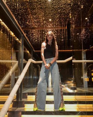 Drashti Bhanushali Instagram - Sometimes it’s you all about you🎀🖤