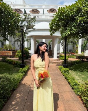 Drishti Kharbanda Instagram - Yellow bloom 💛
📍Bengaluru
