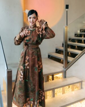 Dulguun Odkhuu Instagram - Dress by @khulan_helen
Photo by @piaa.photography
MUA @uchralmakeupstudio
