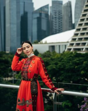 Dulguun Odkhuu Instagram - Witness the Beauty and Majesty of our Two Queens 👑
FROM 1️⃣7️⃣th OCTOBER
🇸🇬 Experience the Epic Theatrical Masterpiece 🎭
BOOK YOUR TICKETS NOW! 🎫
https://ticketing.sistic.com.sg/mbs/booking/mongolkhan1124
Don't Miss The Most Epic Asian Show of the Year ❗️
"The Mongol Khan” has arrived in Singapore to kick off its Asia tour at Marina Bay Sands UNTIL 3️⃣rd November showcasing Mongolian culture on the world stage.
7️⃣0️⃣0️⃣ years ago, Mongolia returns!
Onwards and Upwards – Go Mongolia❗️
#themongolkhan #marinabaysands #singapore #gomongolia #mongolia #sandstheatre