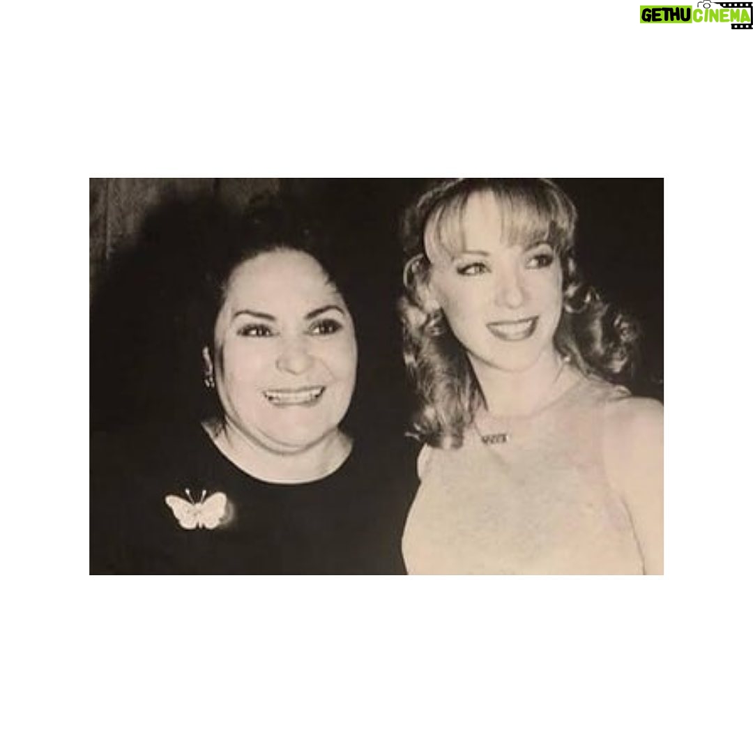 Edith González - 39.6K Likes - La familia de Edith González:  Constanza, Frida Ukume, Víctor Manuel y Lorenzo Lazo lamentamos profundamente la partida física de Carmen Salinas, bastión de las expresiones vernáculas de nuestro pueblo. Sus cercanos reciban nuestro aprecio y solidaridad. @carmensalinas_56