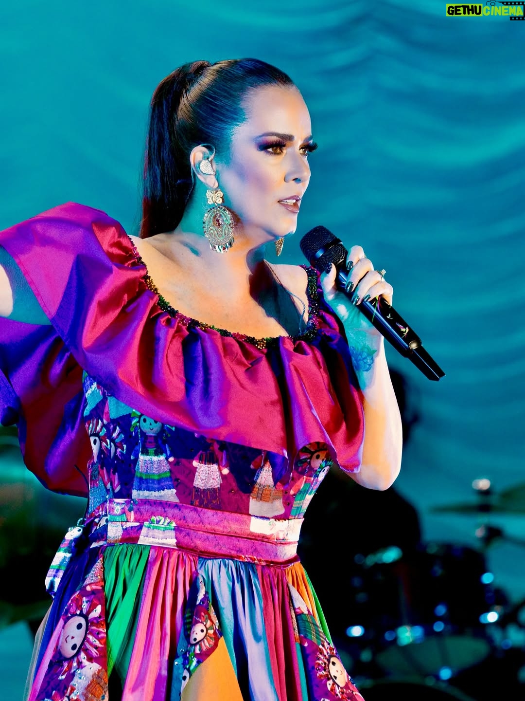 Edith Márquez - 2.9K Likes - 💚🤍❤️ ¡Gracias por permitirme cantarles siempre, México!