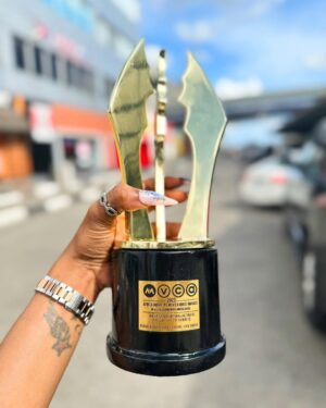 Efe Irele Instagram - Woke up today and I’m filled with gratitude. Thank you all for voting for me. There was no way I would have won my first AMVCA without your support.
Thank you my lovers, thank you for the support over the years. You all made that happen and I am grateful.
This just the beginning!!!
I didn’t work hard to get here just to stay here.
Let’s do it again next year!