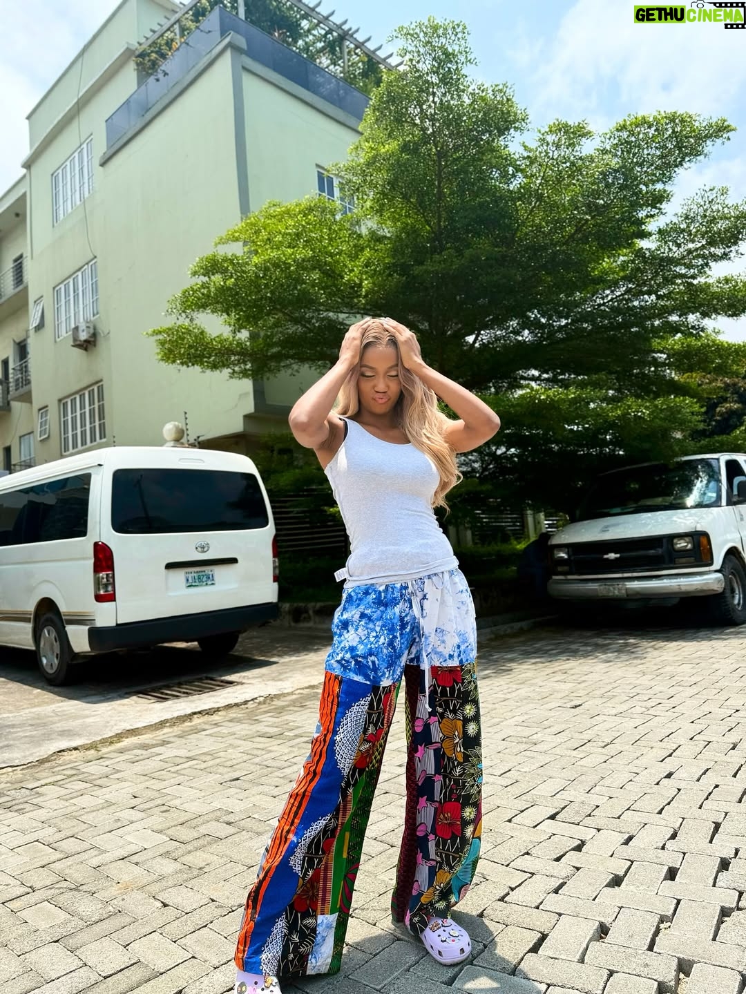 Efe Irele - 3 Likes - What’s the thing they said about wearing your clothes inside out ?……… Money is coming 🥳

September babies in the house 🥳?