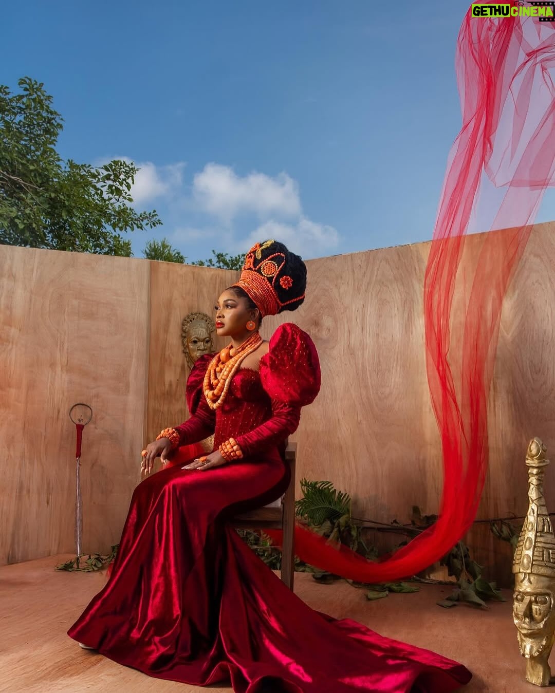 Efe Irele - 6.5K Likes - My Mother is a Witch is coming to KAVA this September 19th!

Let’s hear it for these Queens @efeirele & @realmercyaigbe who delivered exceptional performances.

Get ready for a captivating and emotional story in My Mother is a Witch only on KAVA

#StreamKAVA