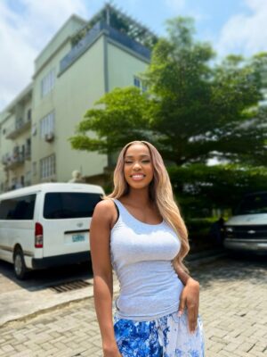 Efe Irele Instagram - What’s the thing they said about wearing your clothes inside out ?……… Money is coming 🥳
September babies in the house 🥳?