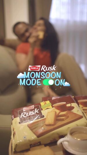 Ekta Varma Instagram - This monsoon, all I needed was some time with my love—and my Parle Rusk.
The aroma, the crunch, the warmth… it felt like a cozy hug in the rain.
How are you going to switch your #MonsoonModeOn?
#monsoonfeels #youandmeforever #couples #wetime #momentsforreal #lovenature